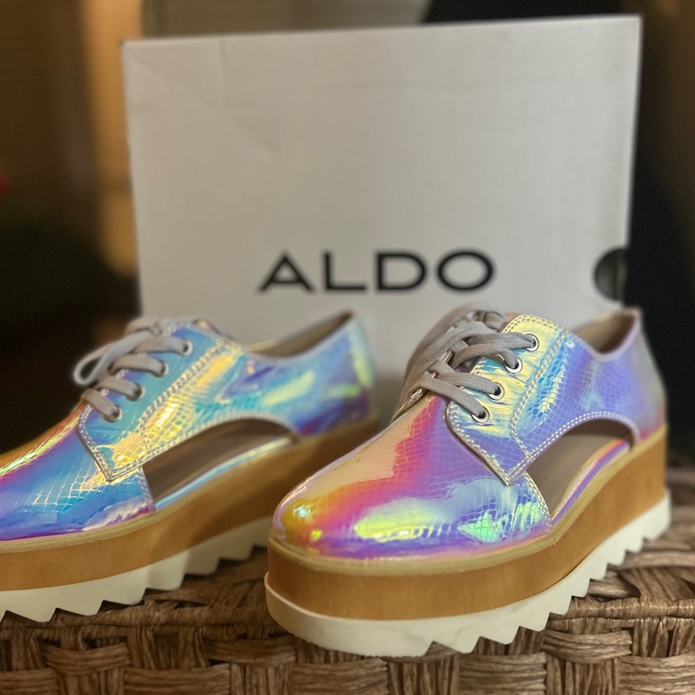 Iridescent Aldo Curnera shoe. Only tried on in the store